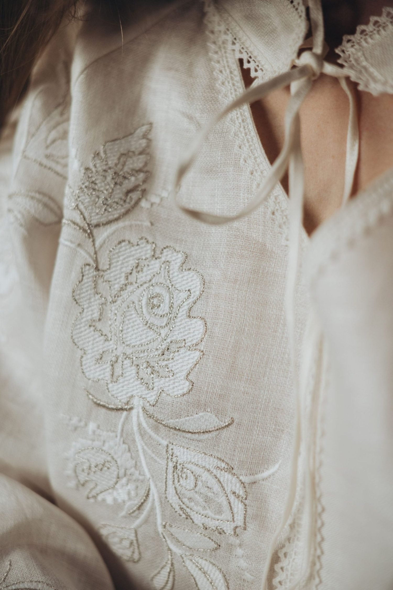 white-roses-blouse-099-scaled-1.jpg